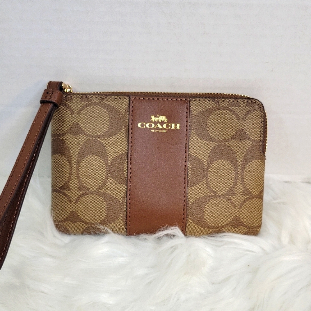 COACH Corner Zip Signature Canvas Leather Wristlet NWT